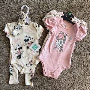 Baby girl 3-6 mo and 6-9 month clothes